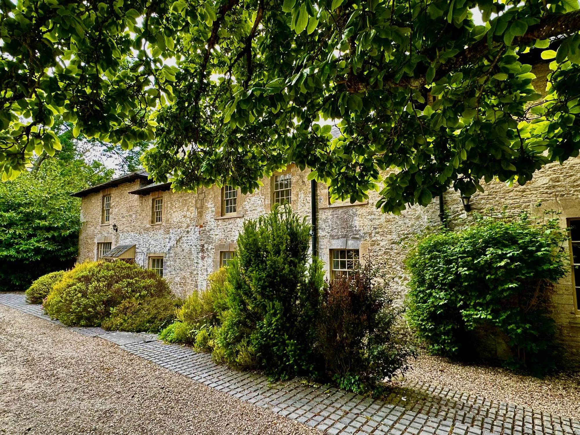 Orchardleigh Estate Hotel Frome Exterior foto