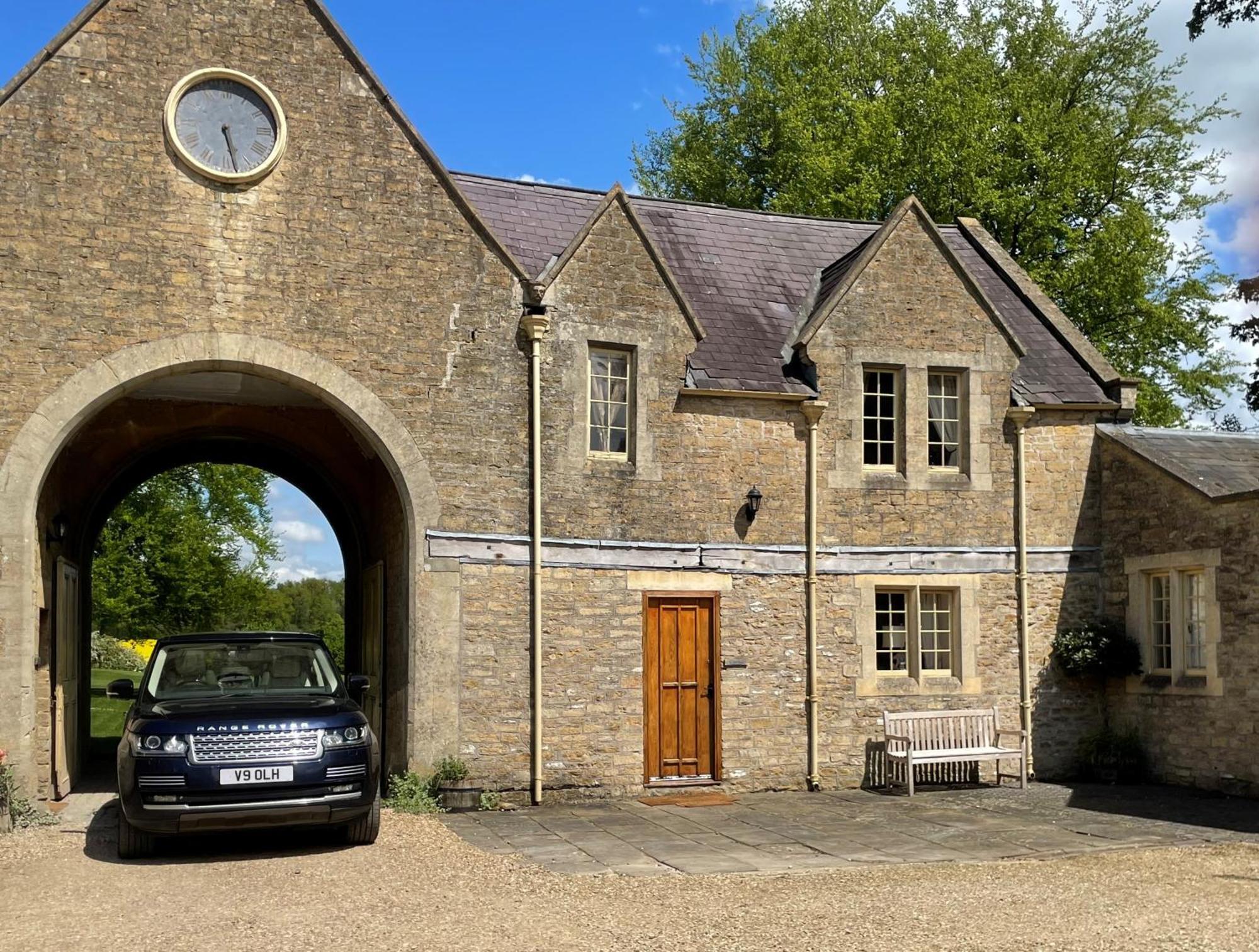 Orchardleigh Estate Hotel Frome Exterior foto